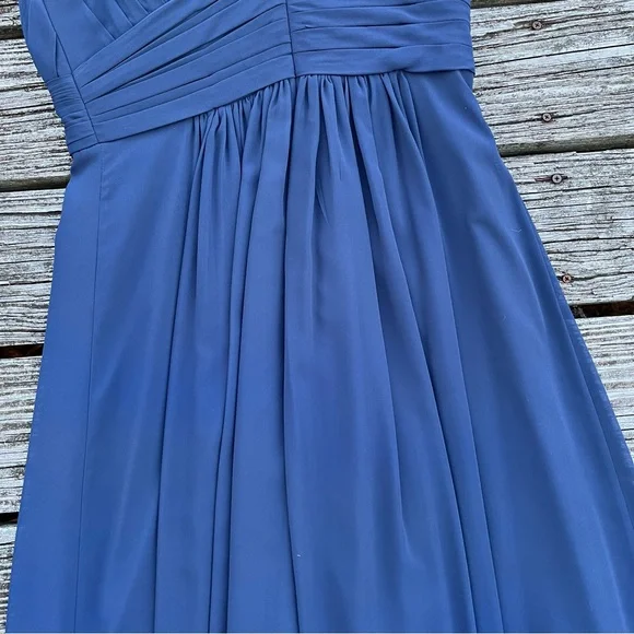BILL LEVKOFFOne Shoulder Navy Bridesmaid’s Gown